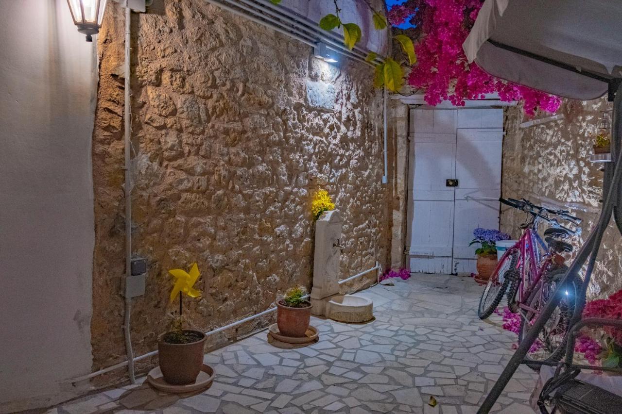 The Venetian Walls 'Central House With Private Courtyard - Charmy & Cheap' Iraklio Exteriér fotografie